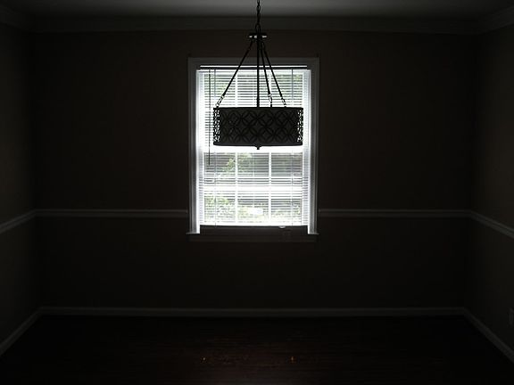 3rd image of 200 Shamrock Dr