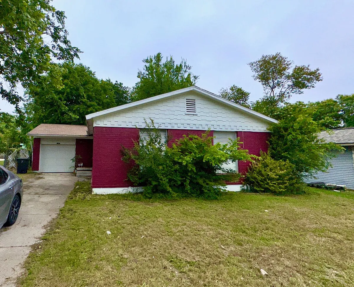 Building Photo - 1303 Westover Dr