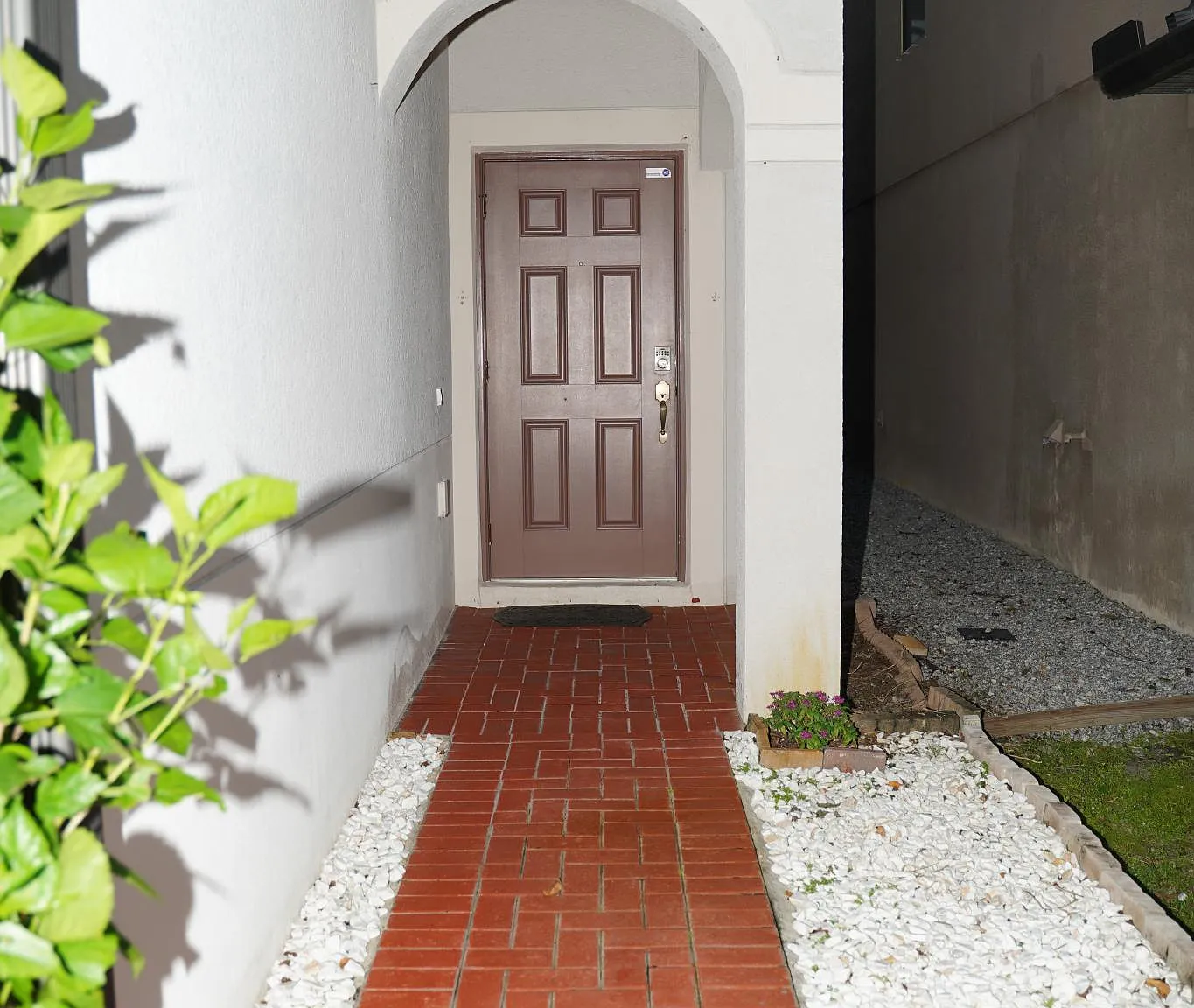 1120 Ballard Green Pl — Photo 2
