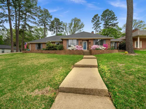 1261 Luann Ln, Tyler, TX 75703