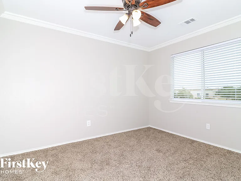 9812 Westmere Ln — Photo 9