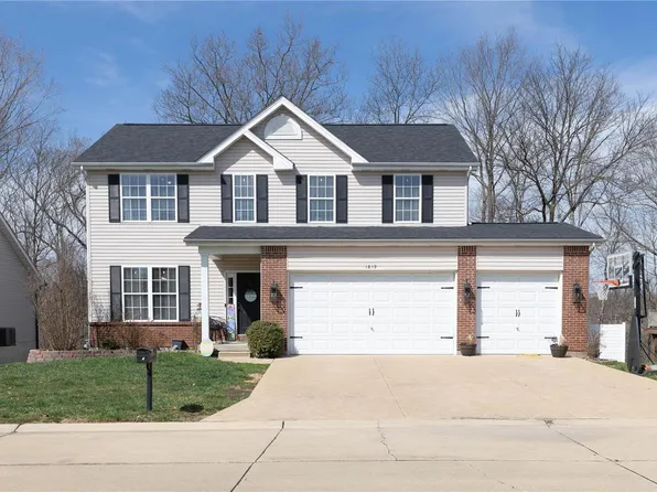 1819 Iron Mountain Dr, Festus, MO 63028
