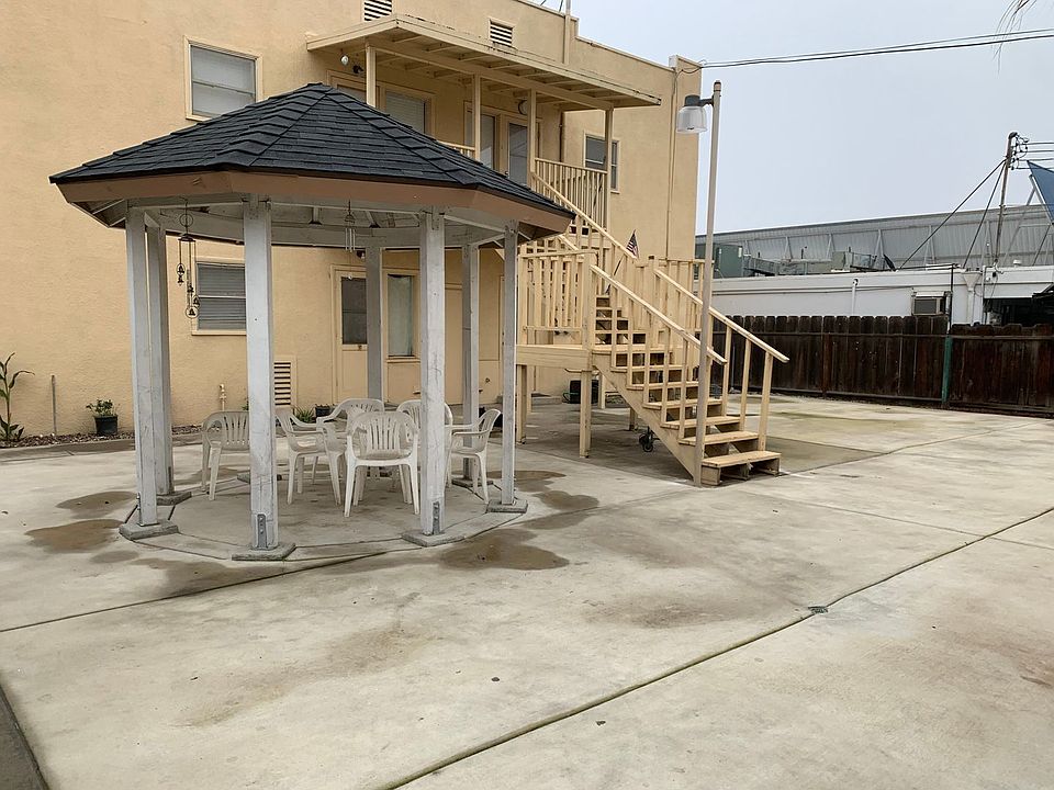 2624 1124 E St Reedley CA Zillow