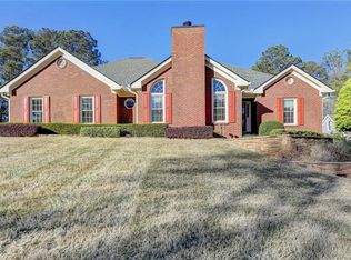 4670 Matthews Park Dr, Snellville, GA 30039