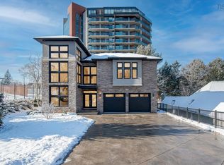 14 Pinehaven Dr, Halifax, NS B3P 1Y9