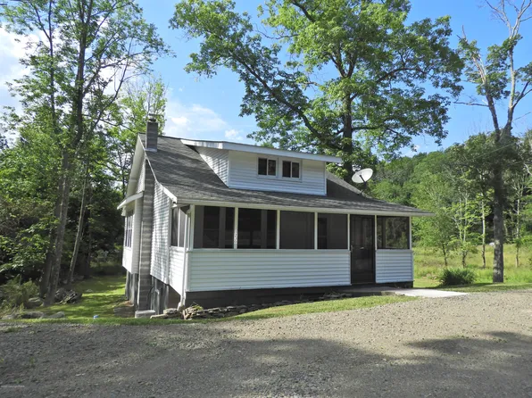 1230 Upper Seese Hill Rd, Canadensis, PA 18325
