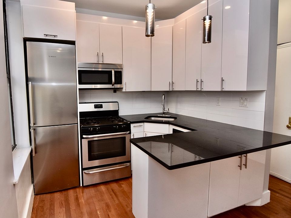 1st image of 100 W 118th St #B2