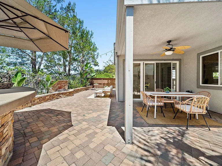 1546 Black Walnut Dr — Photo 42