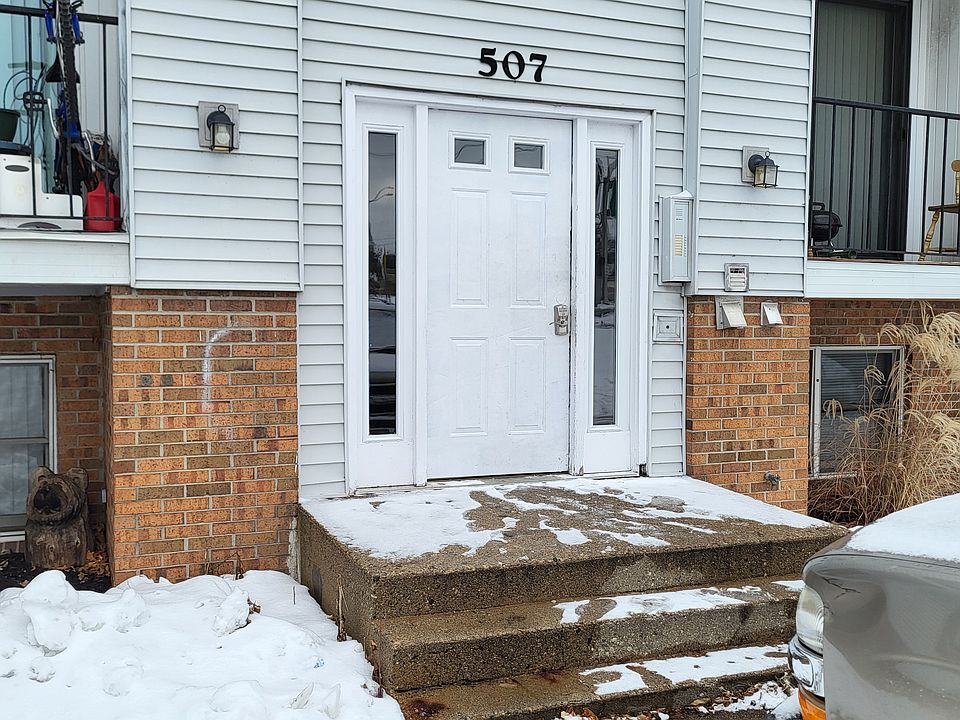 1st image of 507 College Ave NE APT E