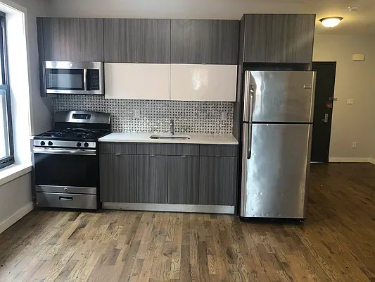 Rented by Budget Real Estate NYC Inc | media 31