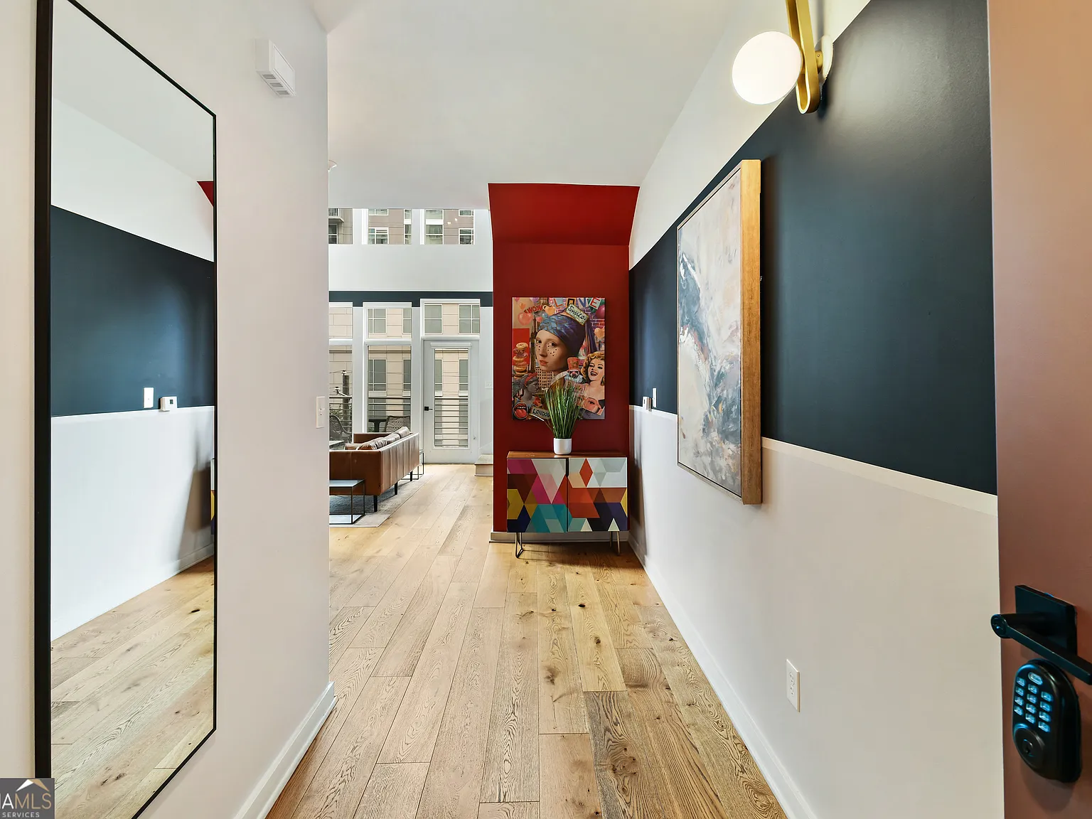 1 bed, 1.5 bath, 975 sqft, $2,750 — Photo 2