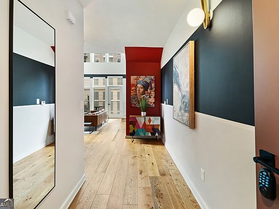 2nd image of 208 12th St NE APT 304