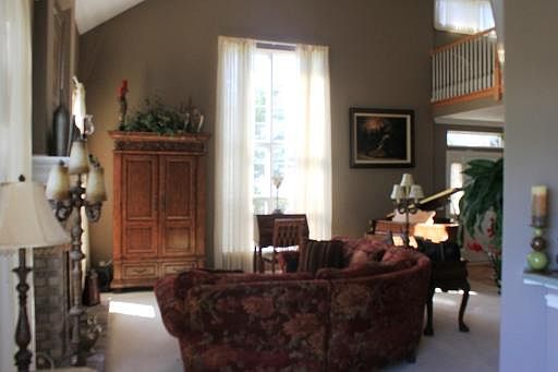 4th image of 11907 Winterberry Ln