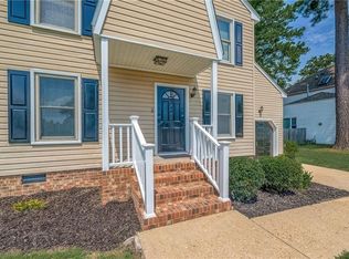 3 Pelchat Dr, Hampton, VA 23666