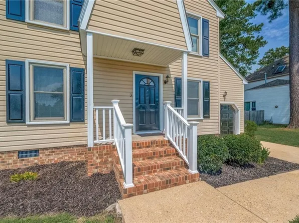 3 Pelchat Dr, Hampton, VA 23666