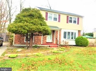820 W Somerdale Rd, Somerdale, NJ 08083