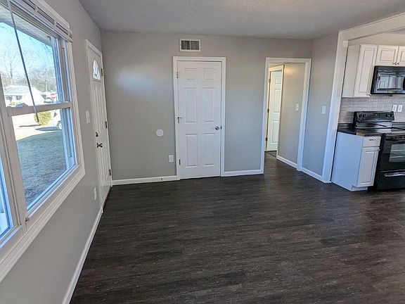 5th image of 872 Foley Dr