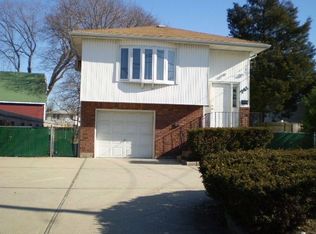 741 Main St, Farmingdale, NY 11735