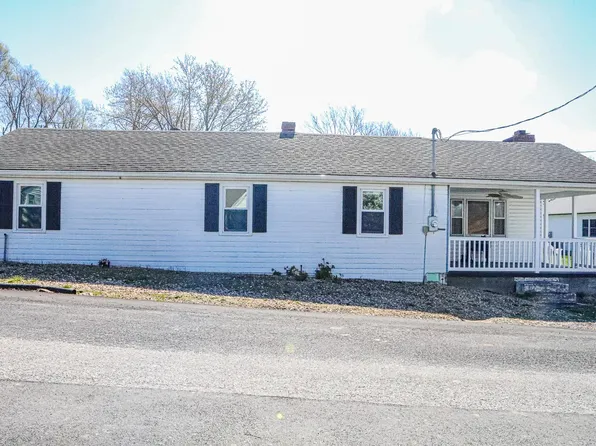 50 Church Hill Ln, Fishersville, VA 22939