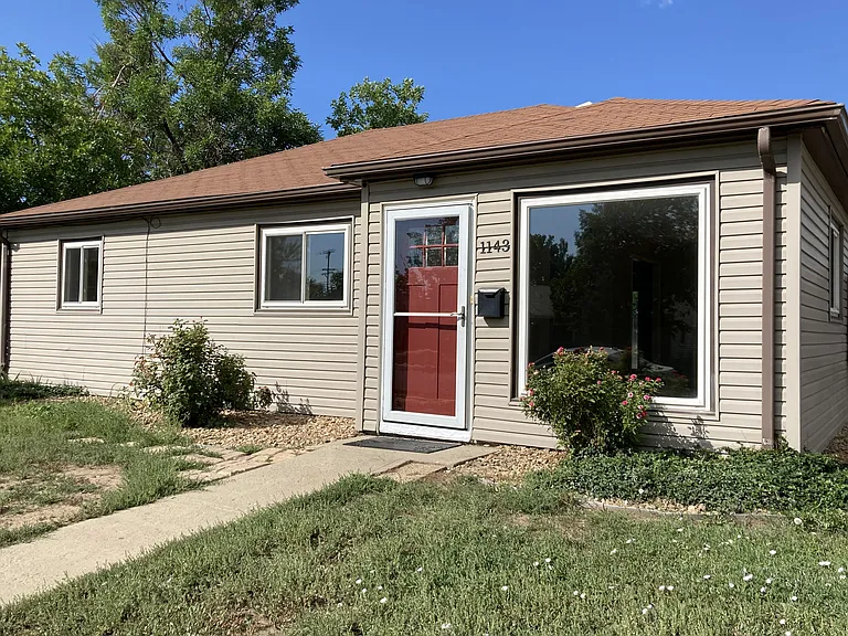 1143 Worchester St — Photo 17
