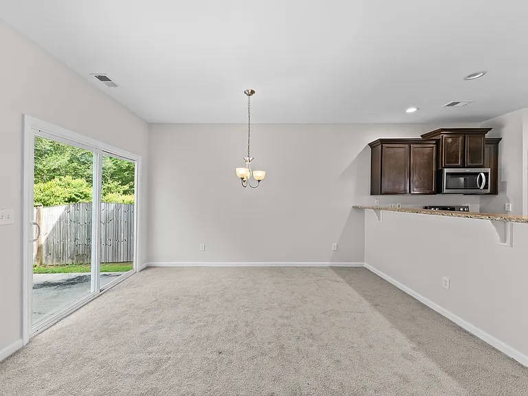 199 Stanley Ct — Photo 15