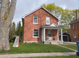 12 Mercer St, Stratford, ON N5A6J4