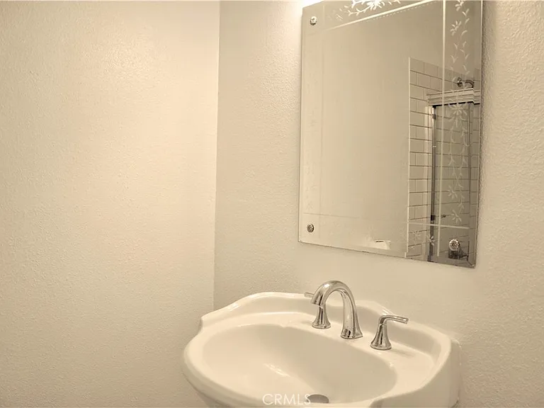 1189 W Sierra Madre Ave — Photo 17