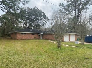 1102 Avenue C, Sweeny, TX 77480