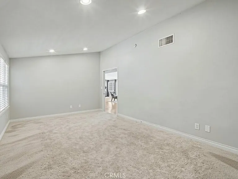 5706 Comanche Ave — Photo 21