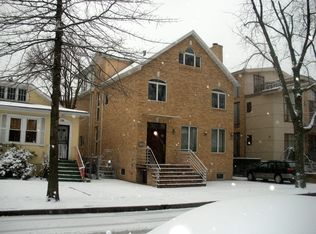 75 Beaumont St, Brooklyn, NY 11235