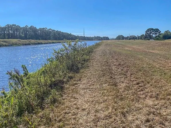 564 SE 40th Avenue, Okeechobee, FL 34974