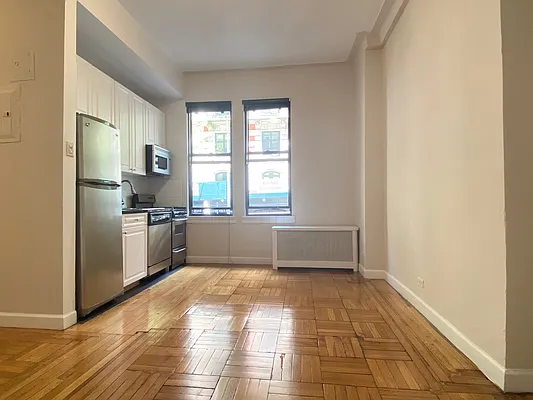 Rented by Metropolitan Equities | media 1