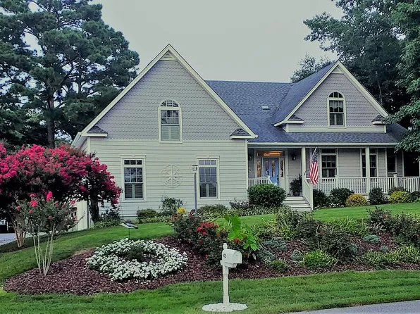 42 Ginguite Trl, Southern Shores, NC 27949