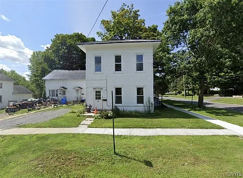 8 S Main St Photo 1