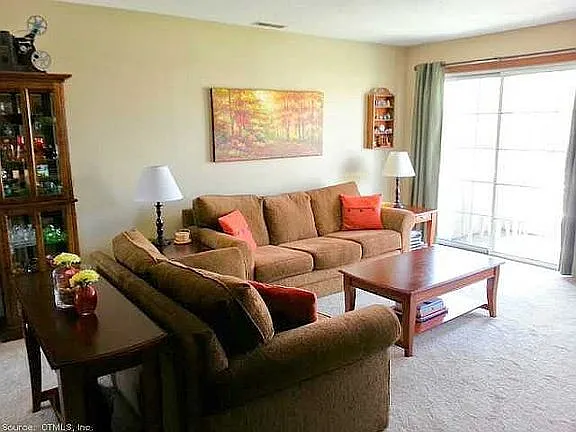 509 Spring Meadow Rd — Photo 8
