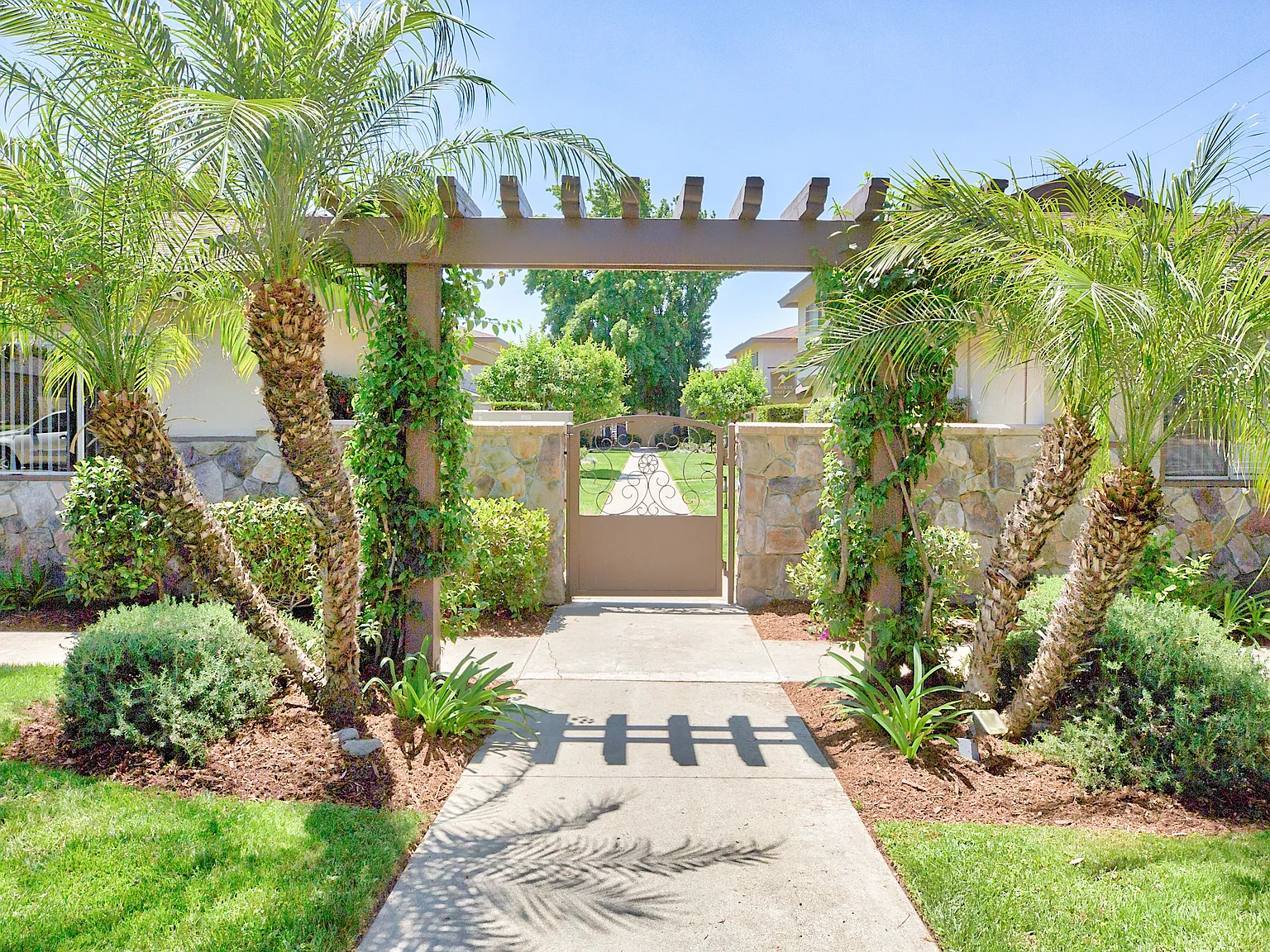 Claremont Villas — Photo 4