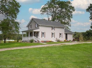 204 Pine River Rd, Smiths Creek, MI 48074