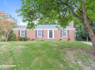 4 Danby Ct, Winston Salem, NC 27103