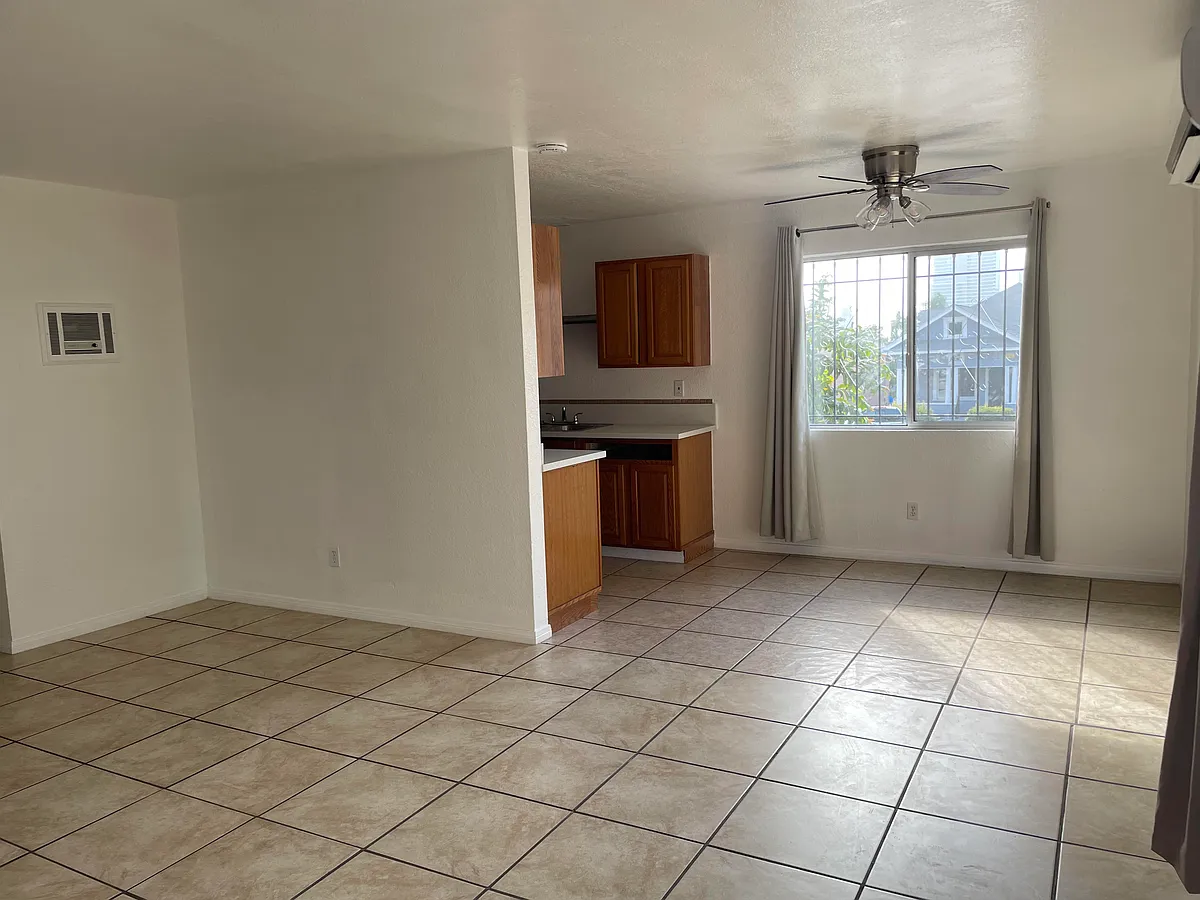 Photo 2 of 20 - 229 20th St #A - San Diego, CA Building Photo - 229 20th St #A