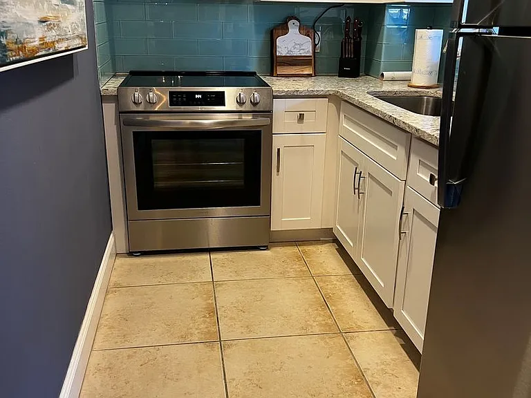 1150 Tarpon Center Dr #201 — Photo 51