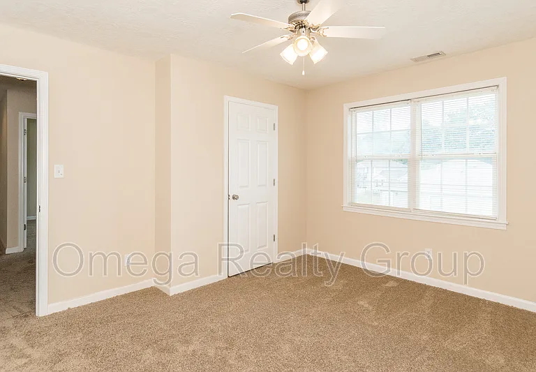 67 Jacob Ln — Photo 33