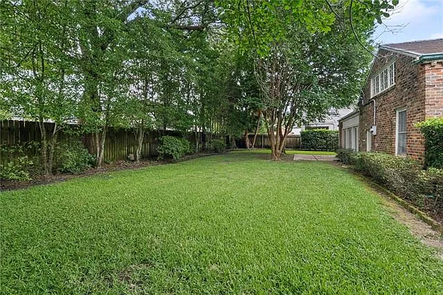 141 Homestead Ave — Photo 21