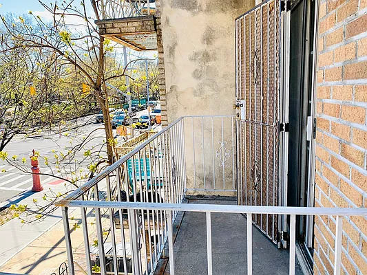 Rented by Blue Egg Realty Corp | media 20