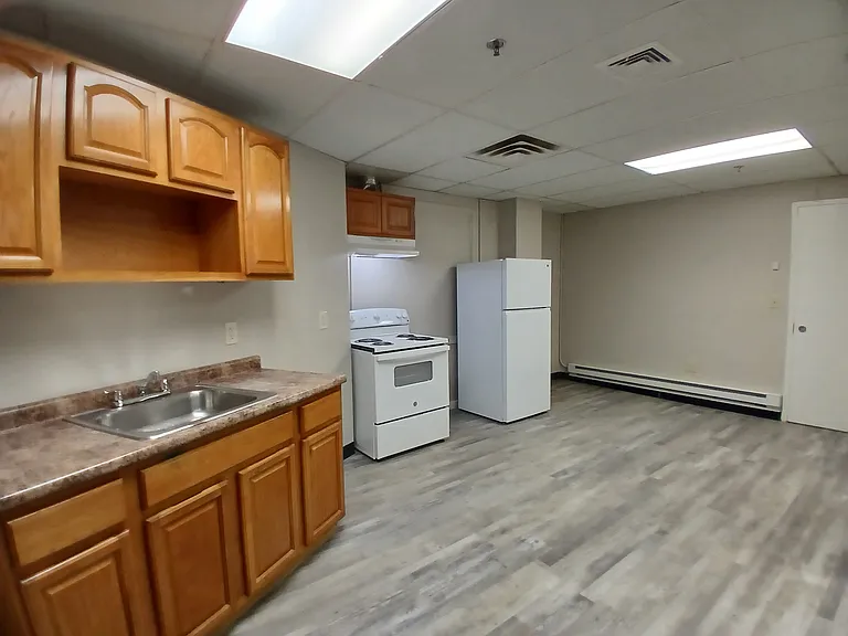 1841 Broad St #B11 — Photo 2