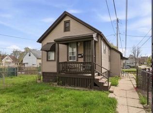 1422 N 26th St #1424-1422A, Milwaukee, WI 53205
