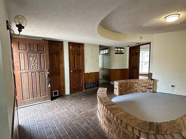 1021 W Yucca Ave — Photo 10