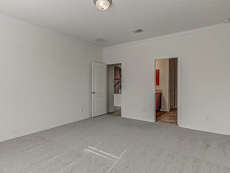 339 Alamosa Dr — Photo 23