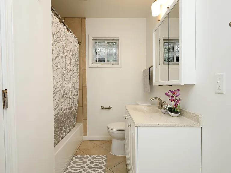 101 Sue Ann Ct #A — Photo 16