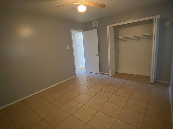 5th image of 125 E Langley Blvd APT 2
