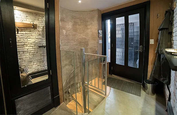 Rented by Space Consultant | media 21